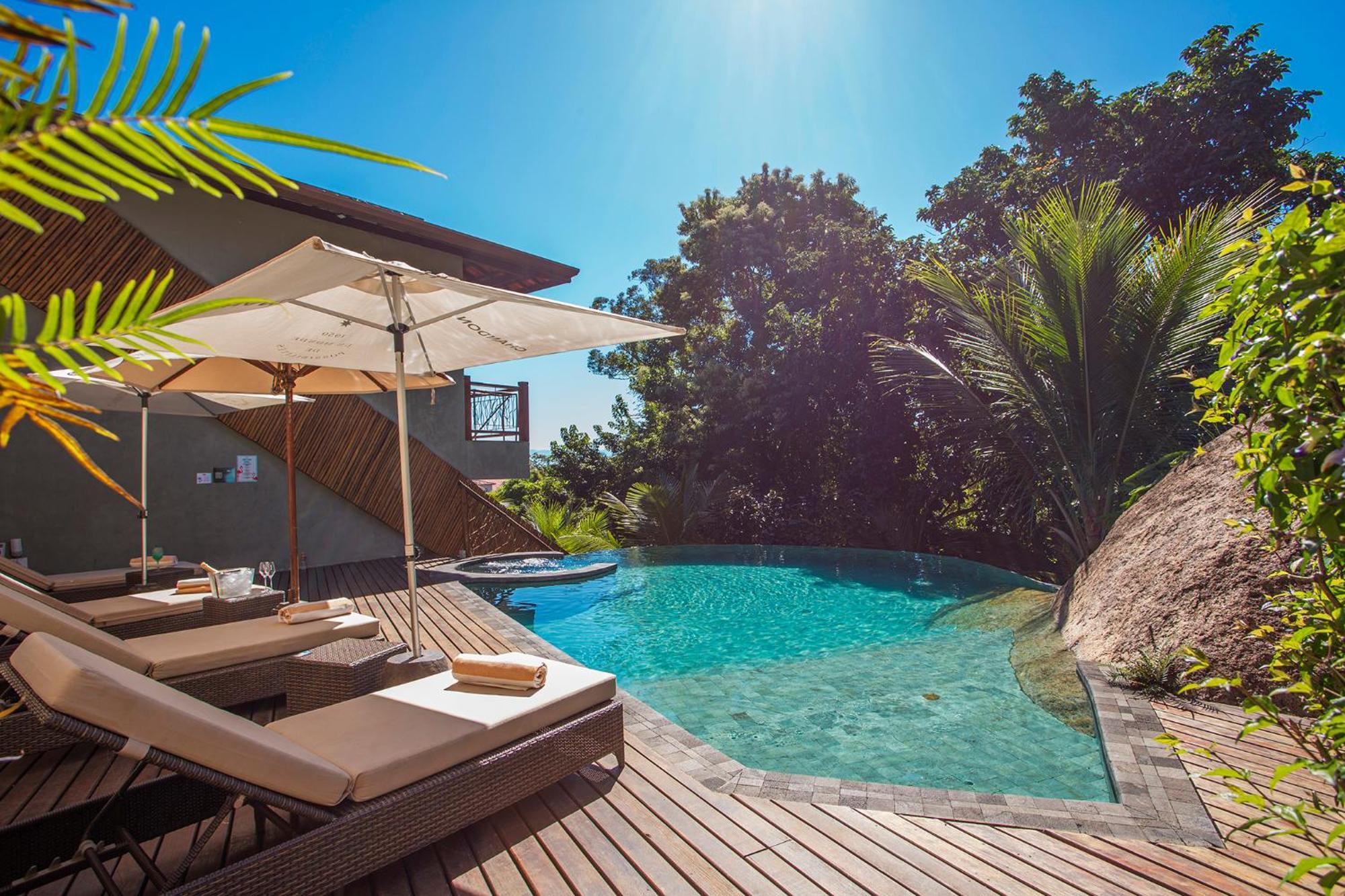 Hotel Vila Kebaya Ilhabela Kültér fotó